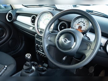 Used MINI Hatch 2013 for sale - 77090208: Photo