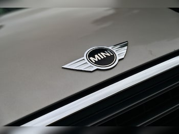 Used MINI Clubman 2018 for sale - 76194600: Photo 2