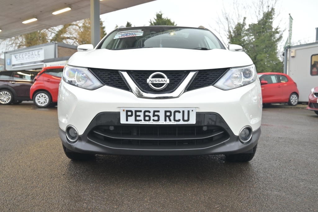 Used Nissan Qashqai 2015 for sale - 77300248: Photo 2