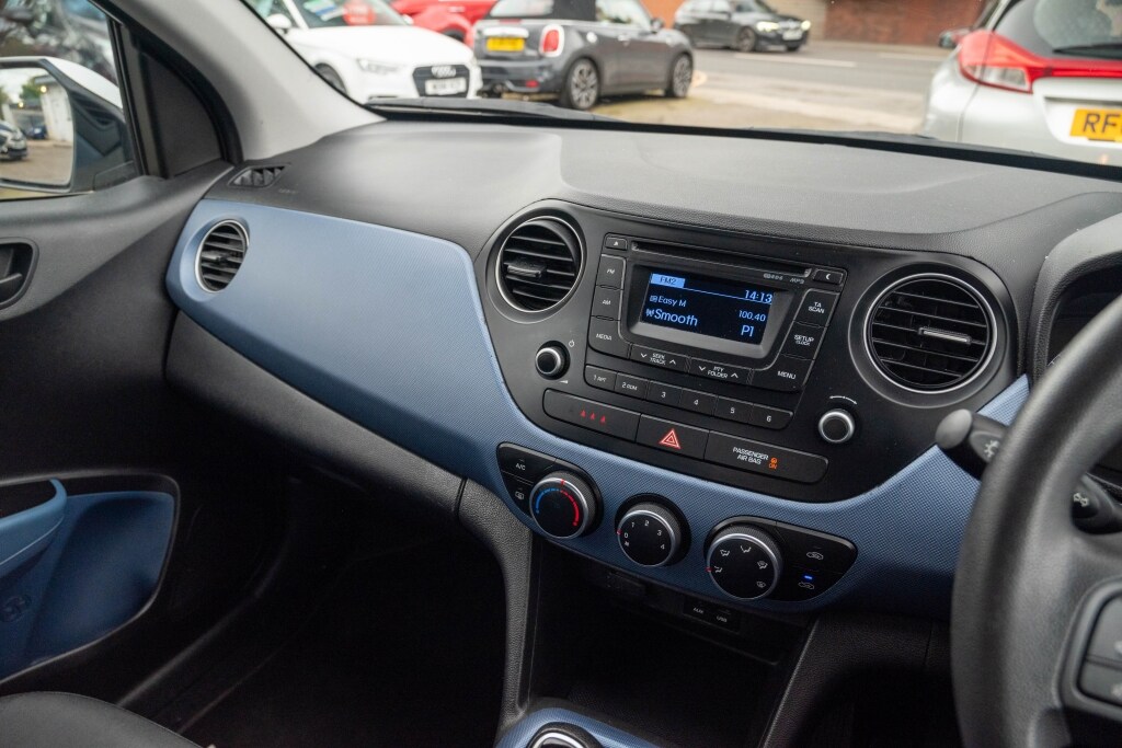 Used Hyundai i10 2015 for sale - 77818669: Photo 20