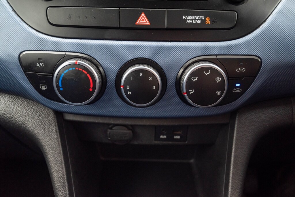 Used Hyundai i10 2015 for sale - 77818669: Photo 23