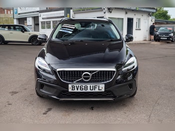 Used Volvo V40 2018 for sale - 78467672: Photo