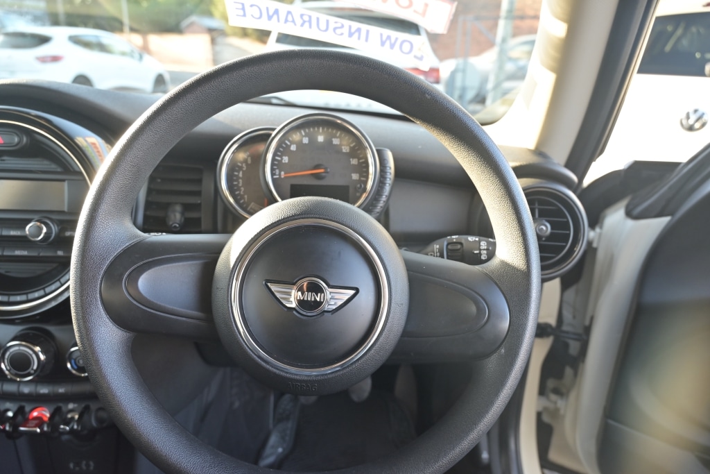 Used MINI Hatch 2017 for sale - 76906420: Photo 19