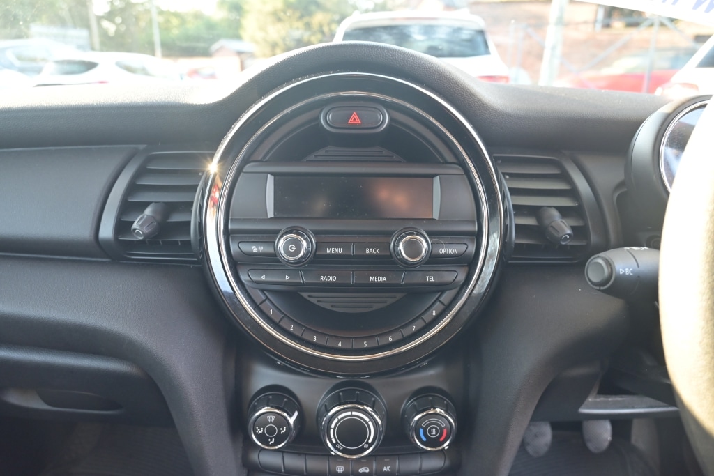 Used MINI Hatch 2017 for sale - 76906420: Photo 20