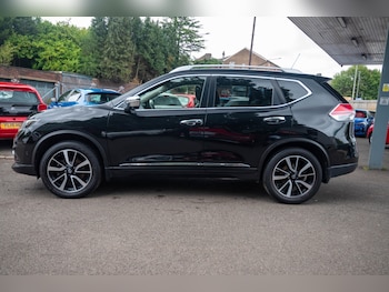 Used Nissan X-Trail 2016 for sale - 79309235: Photo