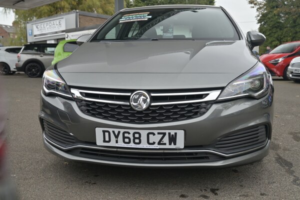 Used Vauxhall Astra 2018 for sale - 76305755: Photo 2