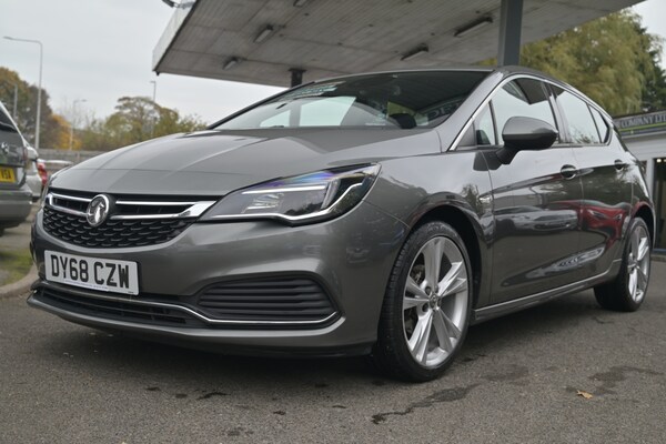 Used Vauxhall Astra 2018 for sale - 76305755: Photo 3