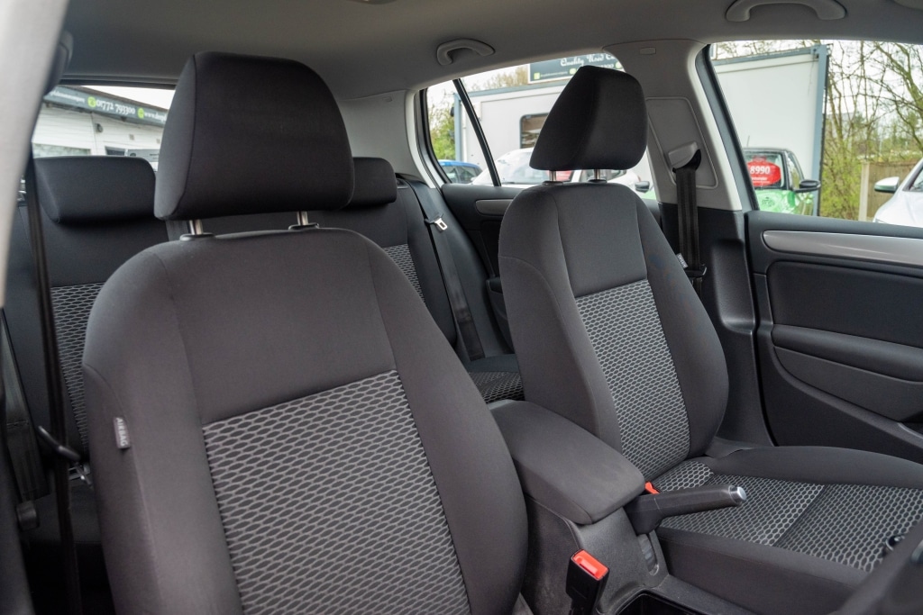 Used Volkswagen Golf 2010 for sale - 78079456: Photo 22