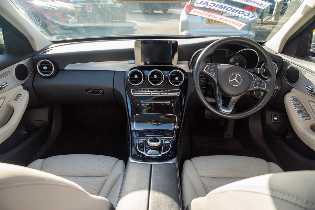 Used Mercedes-Benz C Class 2018 for sale - 77837284: Photo 19