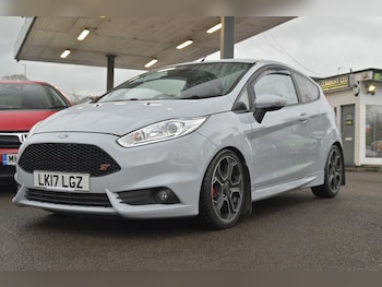 Used Ford Fiesta 2017 for sale - 77881377: Photo