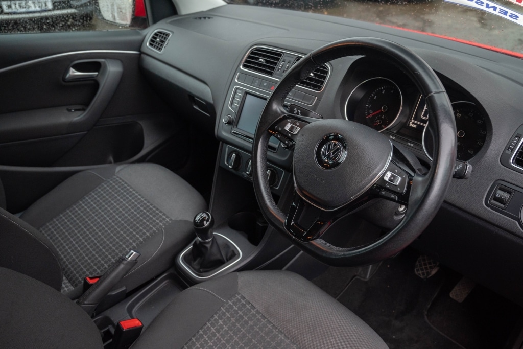 Used Volkswagen Polo 2017 for sale - 76951422: Photo 4