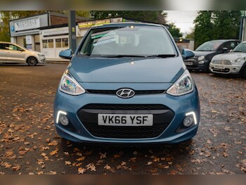 Used Hyundai i10 2016 for sale - 76543133: Photo