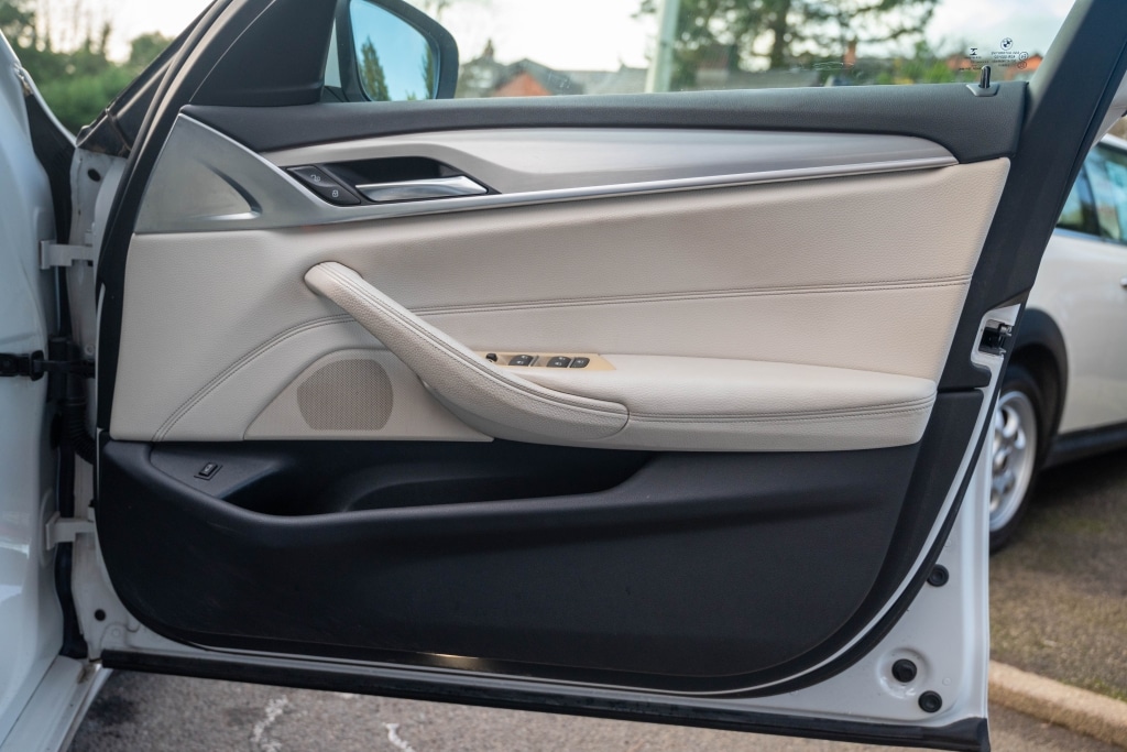 Used BMW 5 Series 2017 for sale - 77314219: Photo 21