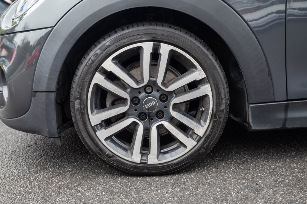 Used MINI Convertible 2019 for sale - 77423704: Photo 12