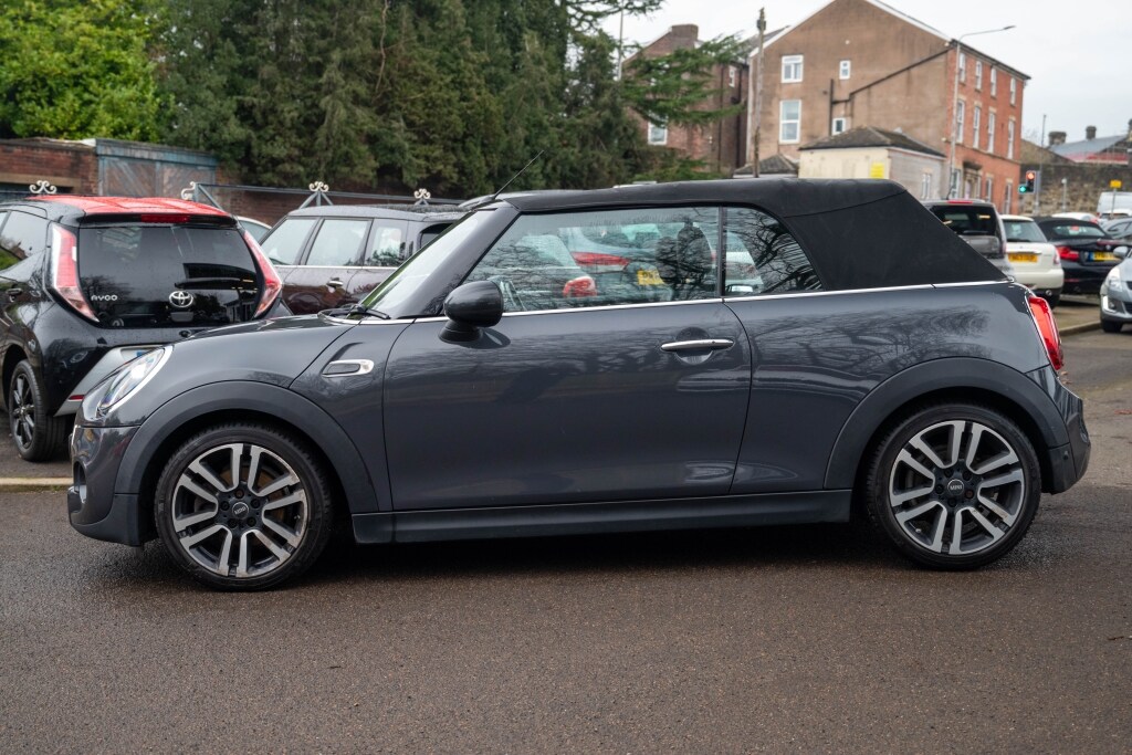 Used MINI Convertible 2019 for sale - 77423704: Photo 24
