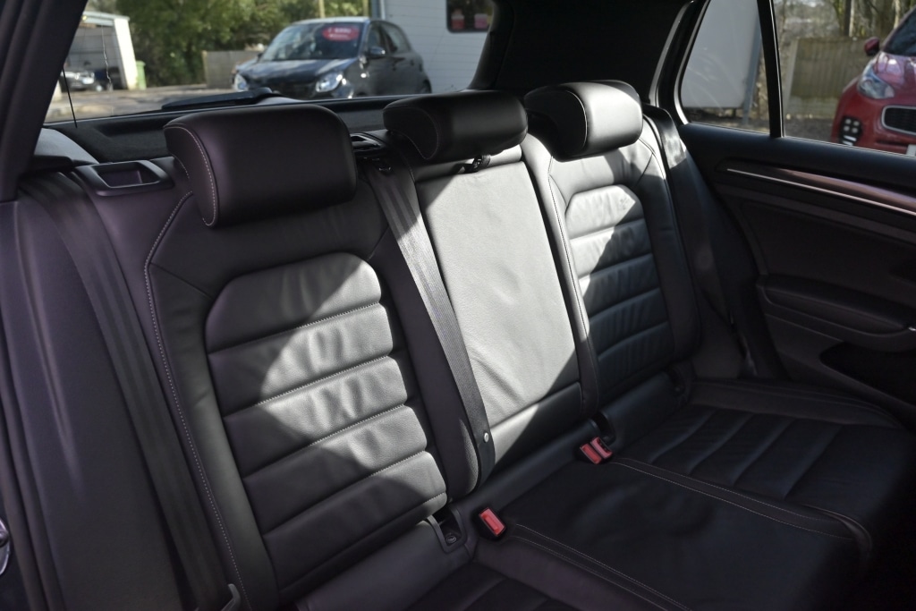 Used Volkswagen Golf 2016 for sale - 77652424: Photo 10