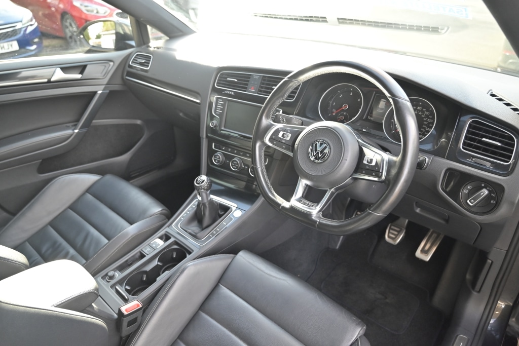 Used Volkswagen Golf 2016 for sale - 77652424: Photo 13