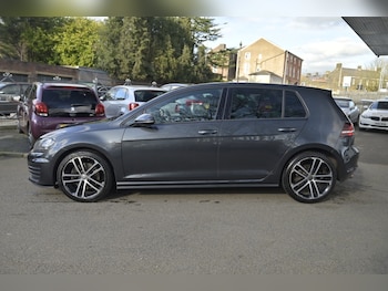 Used Volkswagen Golf 2016 for sale - 77652424: Photo