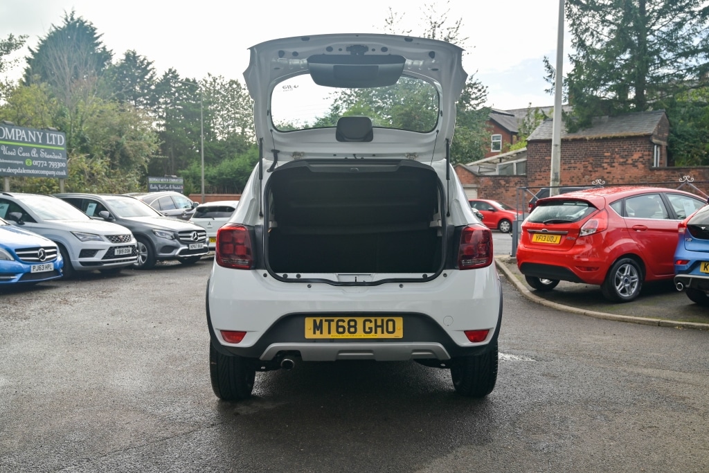 Used Dacia Sandero Stepway 2018 for sale - 75996597: Photo 16