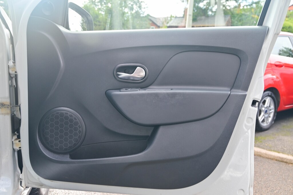 Used Dacia Sandero Stepway 2018 for sale - 75996597: Photo 19