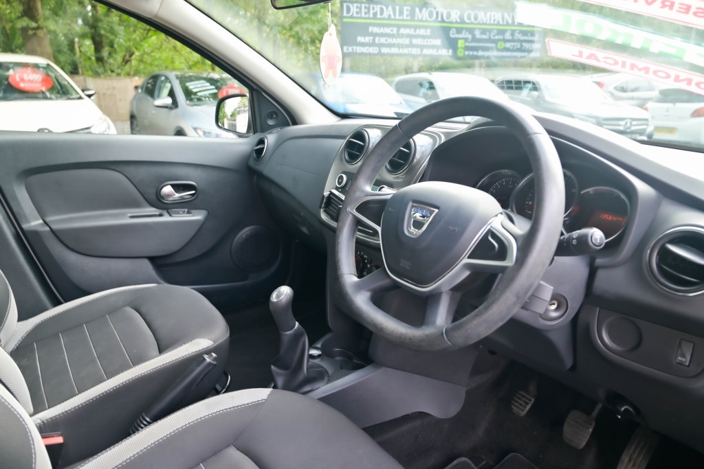 Used Dacia Sandero Stepway 2018 for sale - 75996597: Photo 20