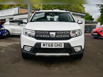 Used Dacia Sandero Stepway 2018 for sale - 75996597: Photo