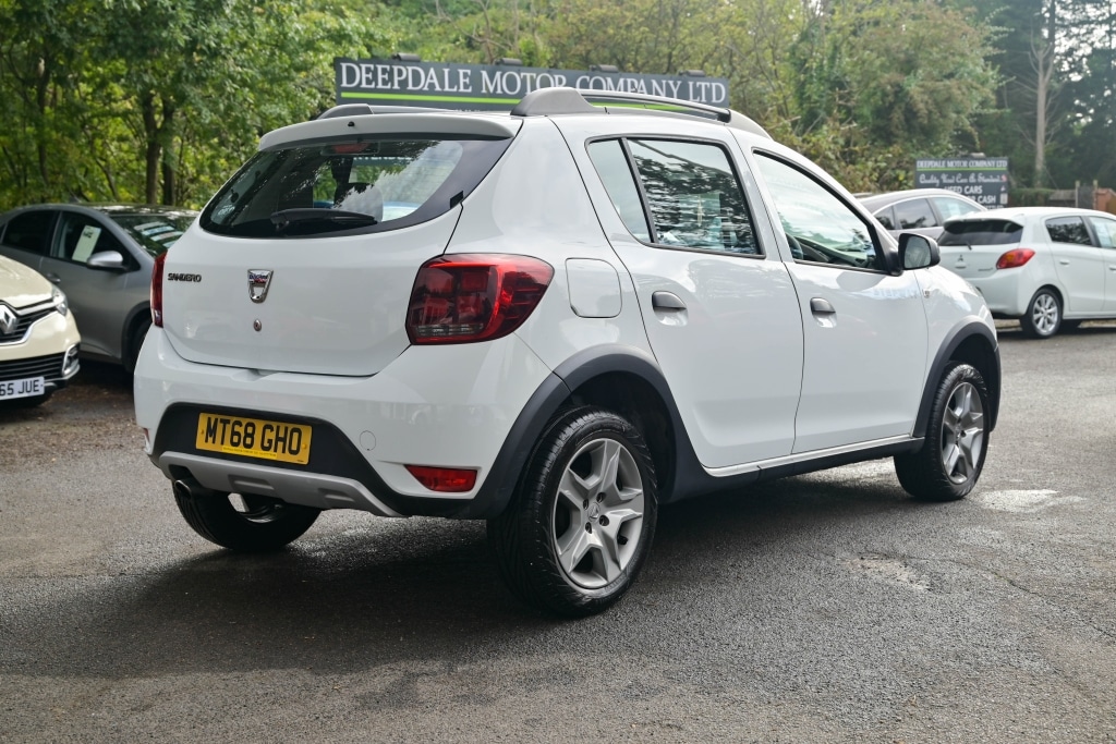 Used Dacia Sandero Stepway 2018 for sale - 75996597: Photo 9