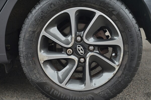 Used Hyundai i10 2017 for sale - 76305754: Photo 13