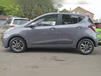Used Hyundai i10 2017 for sale - 76305754: Photo 4