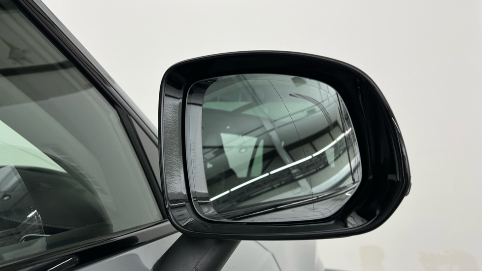 Used Volvo XC90 2025 for sale - 77067744: Photo 32