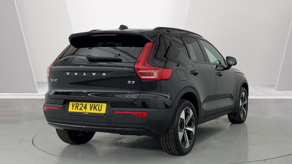 Used Volvo XC40 2024 for sale - 76999514: Photo 2