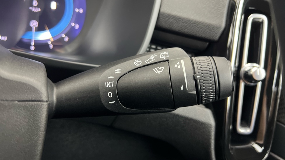 Used Volvo XC40 2024 for sale - 76999514: Photo 23