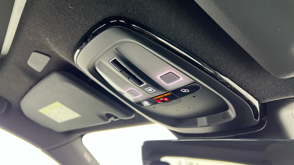 Used Volvo XC40 2024 for sale - 76999514: Photo 28