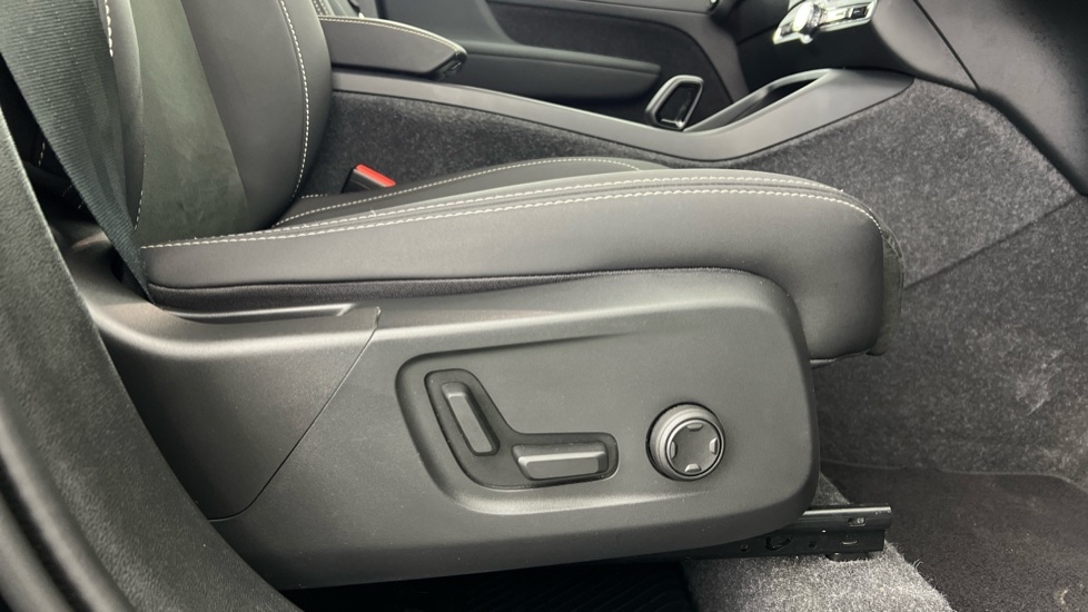 Used Volvo XC40 2024 for sale - 76999514: Photo 30