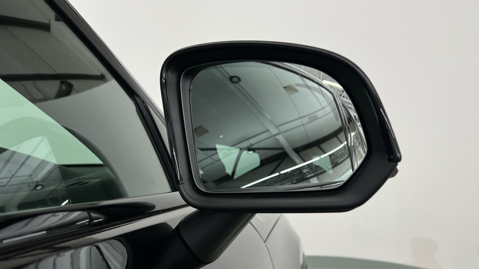 Used Volvo XC40 2024 for sale - 76999514: Photo 32