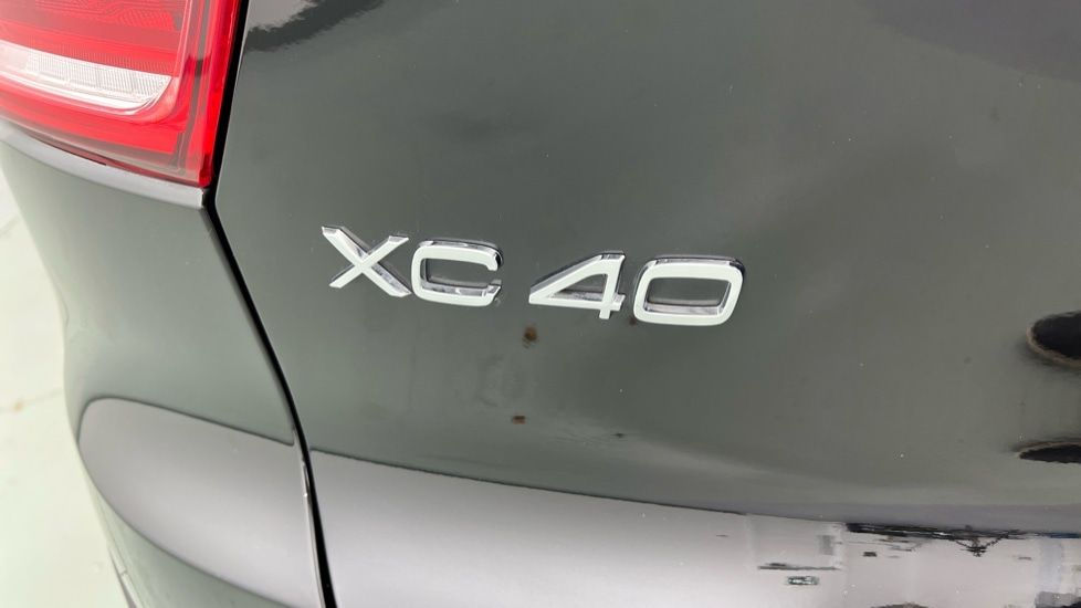 Used Volvo XC40 2024 for sale - 76999514: Photo 56