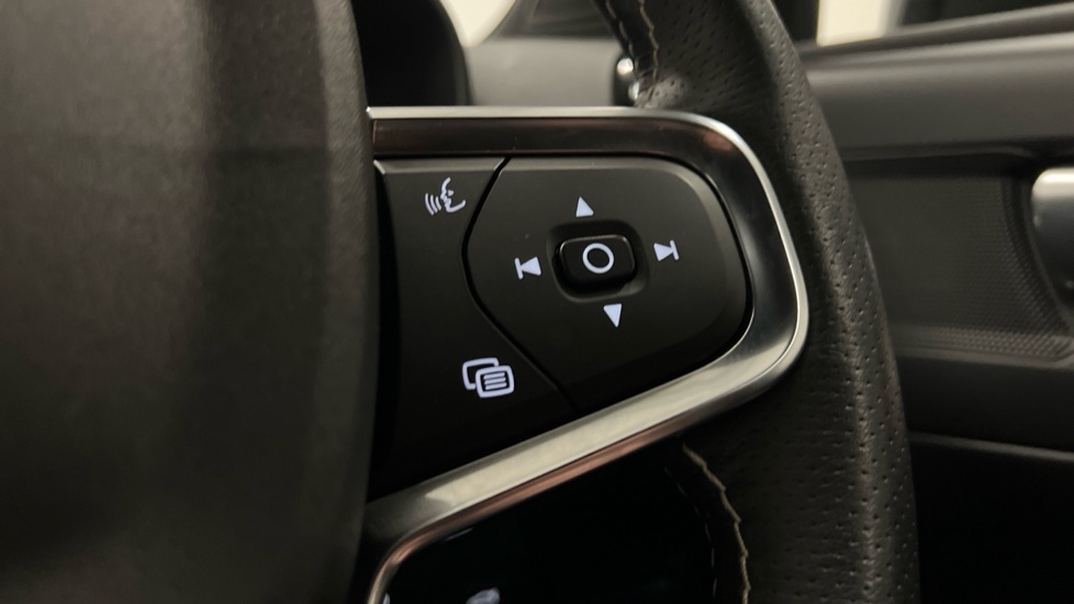 Used Volvo XC40 2020 for sale - 77261530: Photo 19