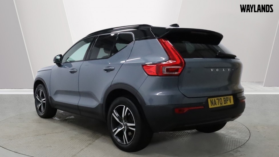 Used Volvo XC40 2020 for sale - 77261530: Photo 2