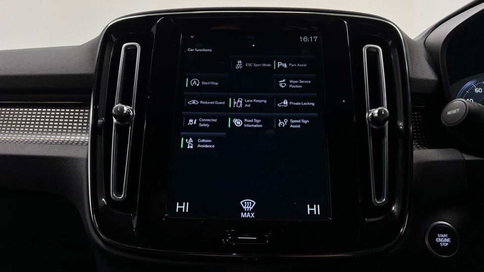 Used Volvo XC40 2020 for sale - 77261530: Photo 29