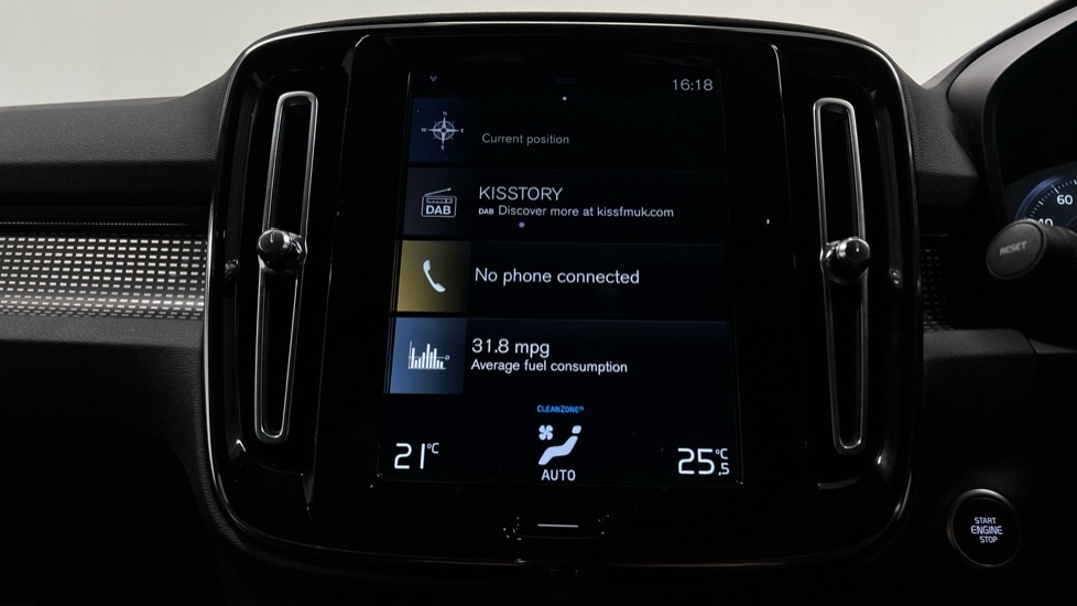 Used Volvo XC40 2020 for sale - 77261530: Photo 32