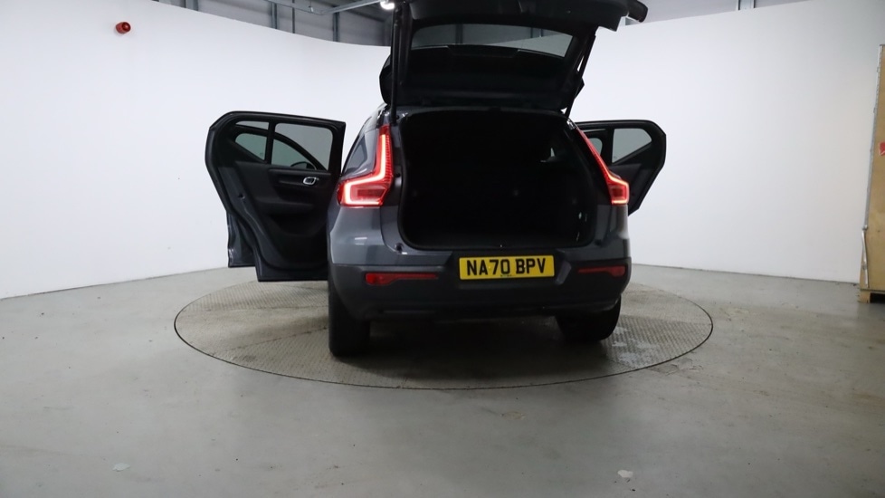 Used Volvo XC40 2020 for sale - 77261530: Photo 38