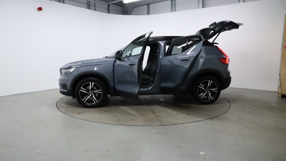 Used Volvo XC40 2020 for sale - 77261530: Photo 40