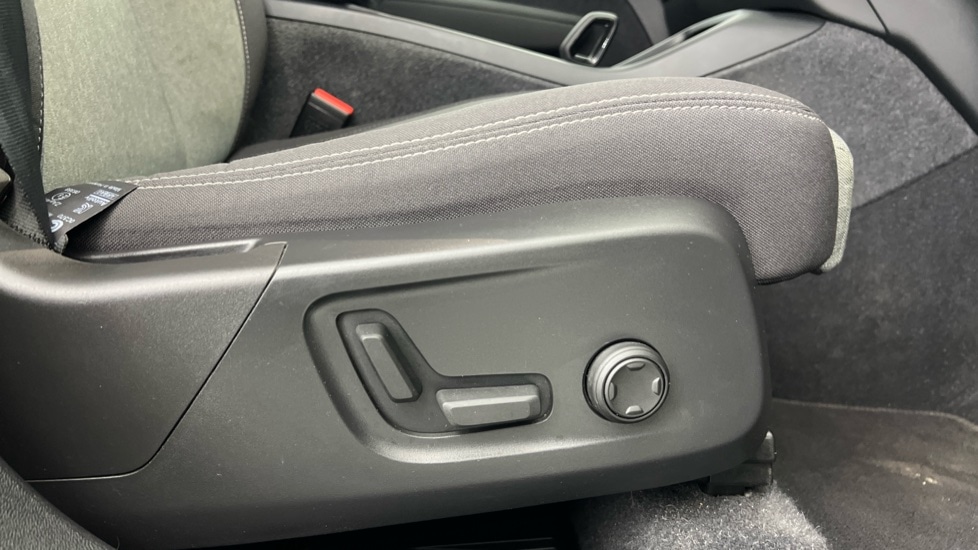 Used Volvo XC40 2022 for sale - 76044213: Photo 30