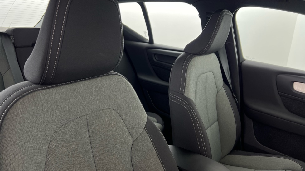 Used Volvo XC40 2022 for sale - 76044213: Photo 31