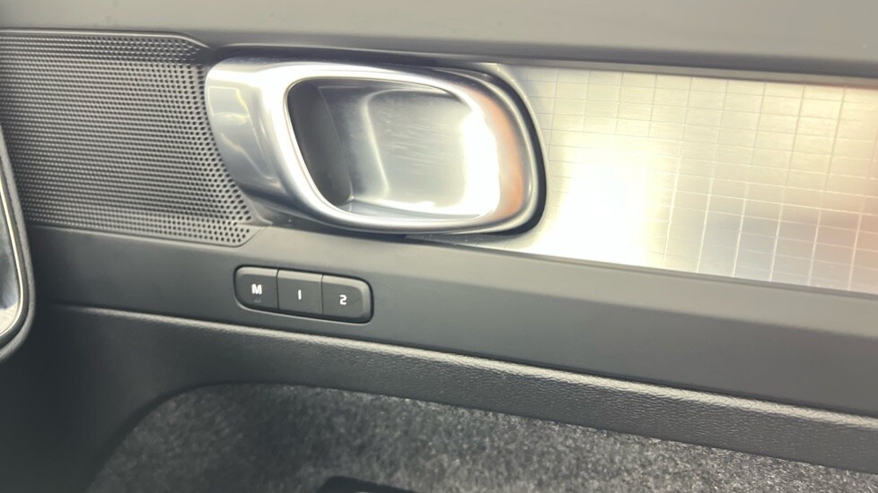 Used Volvo XC40 2022 for sale - 76044213: Photo 45
