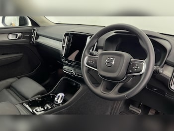 Used Volvo XC40 2025 for sale - 75864807: Photo