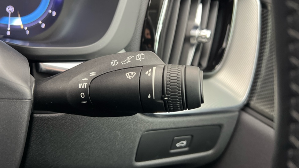 Used Volvo XC60 2023 for sale - 77950567: Photo 23