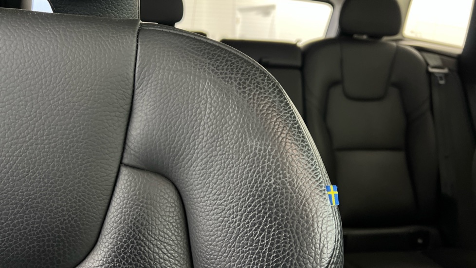 Used Volvo XC60 2023 for sale - 77950567: Photo 37