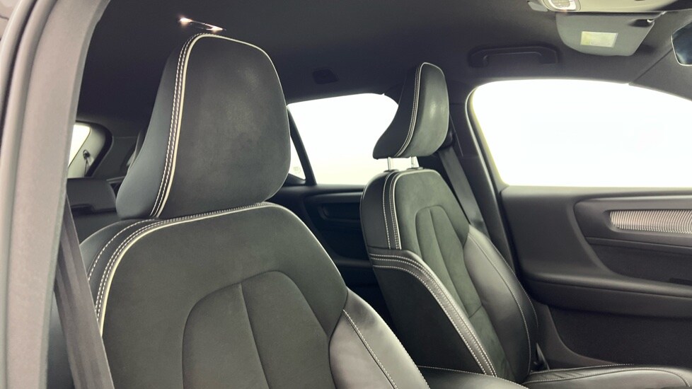 Used Volvo XC40 2021 for sale - 76091999: Photo 31
