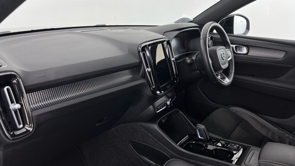 Used Volvo XC40 2021 for sale - 76091999: Photo 51